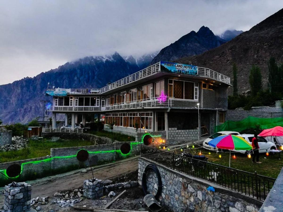 Fairy Land Hotel Karimabad  ภายนอก รูปภาพ