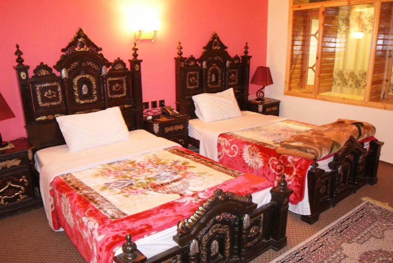 Fairy Land Hotel Karimabad  ภายนอก รูปภาพ