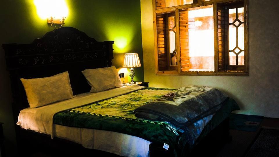 Fairy Land Hotel Karimabad  ภายนอก รูปภาพ