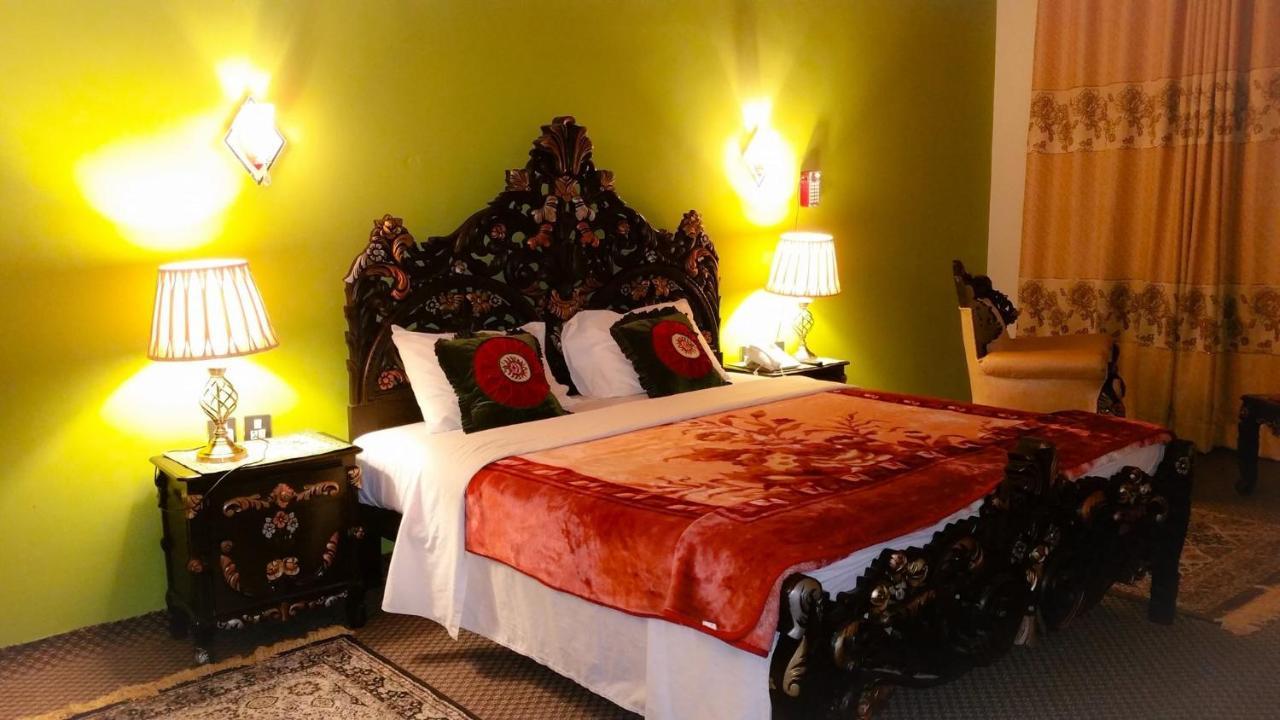 Fairy Land Hotel Karimabad  ภายนอก รูปภาพ